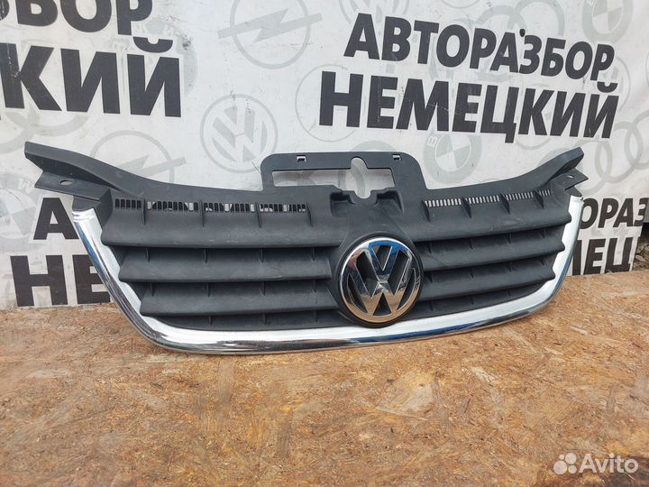 Решетка радиатора Volkswagen Touran 1 до рест