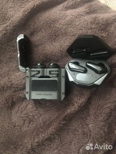 Беспроводные наушники