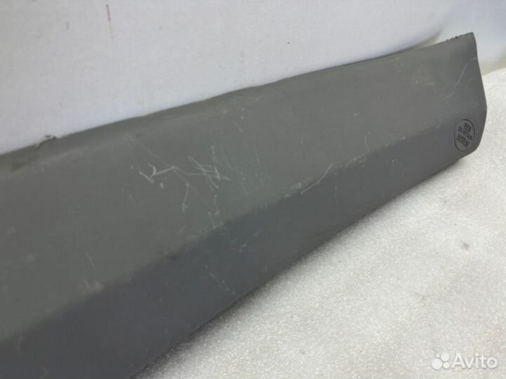 Накладка стойки внутренняя передняя правая Toyota