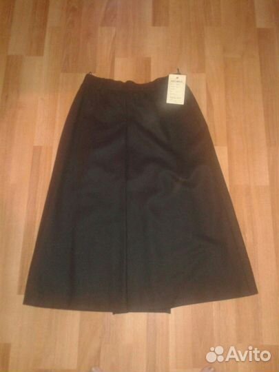 Юбка новая, брюки, комбинезон