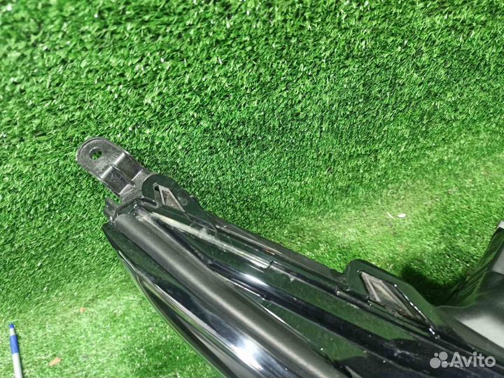 Фара Lexus LX570