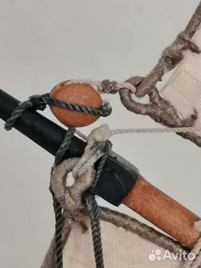 Модель парусного корабля