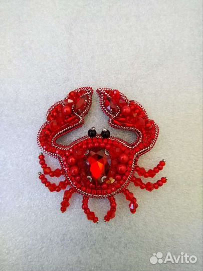 Брошь 