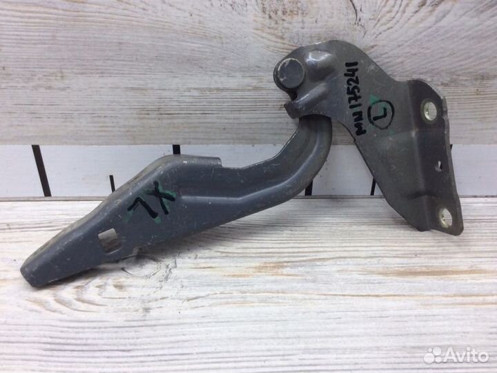 Петля капота левая Mitsubishi Outlander Xl CW