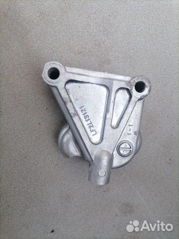 Крышка (кронштейн) топливной рейки для Mazda CX 7