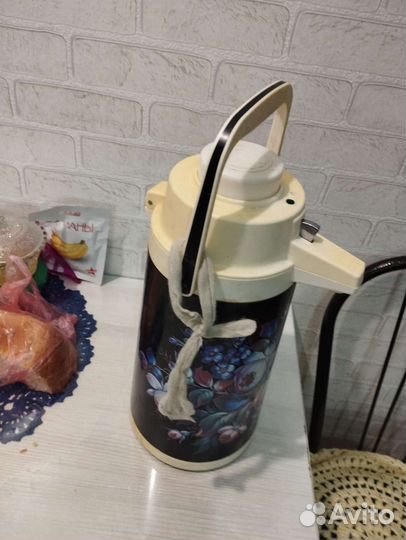 Термос с помпой