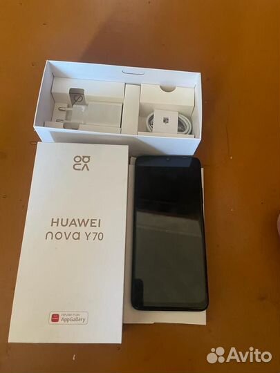 Телефон huawei nova y70