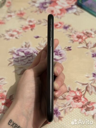 iPhone Xr, 128 ГБ