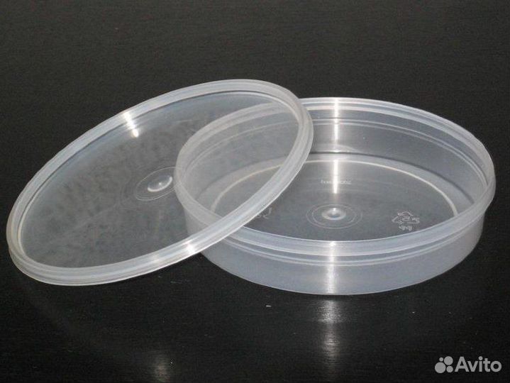 Банка - контейнер пластиковый с крышкой