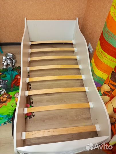 Детская кровать машина с матрасом