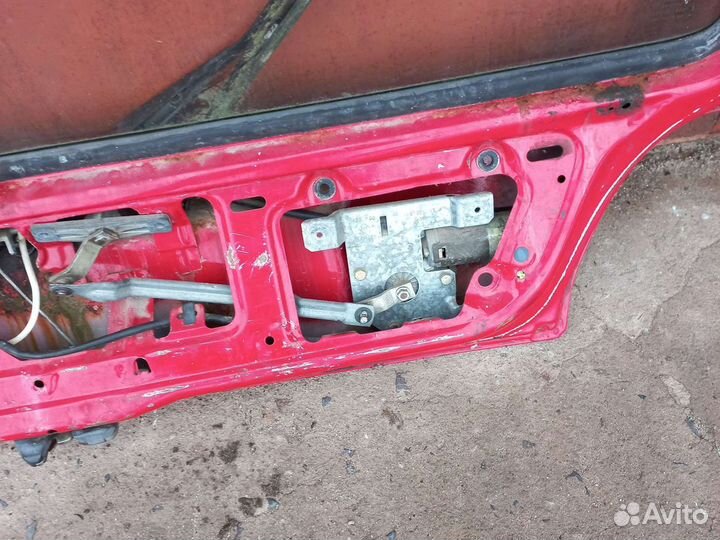 VW Golf 2 (84-91) крышка багажника в сборе