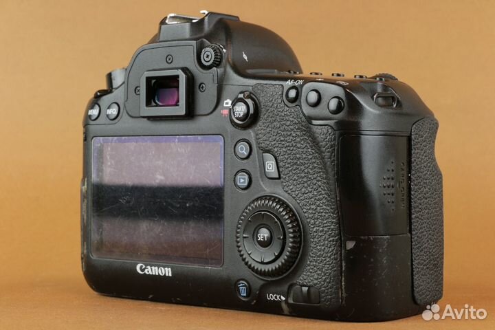 Canon EOS 6D (id 30232) Shutter 300.000