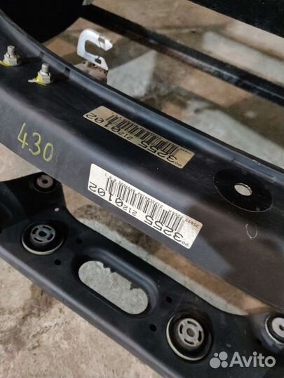 Задний подрамник на Мерседес W212-6.3AMG