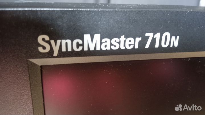 Монитор samsung SyncMaster 710n