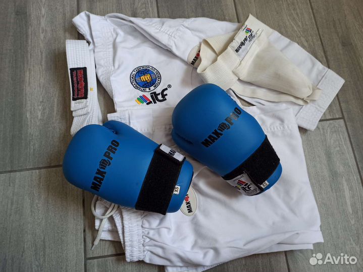 Экипировка для тхеквондо добок перчатки