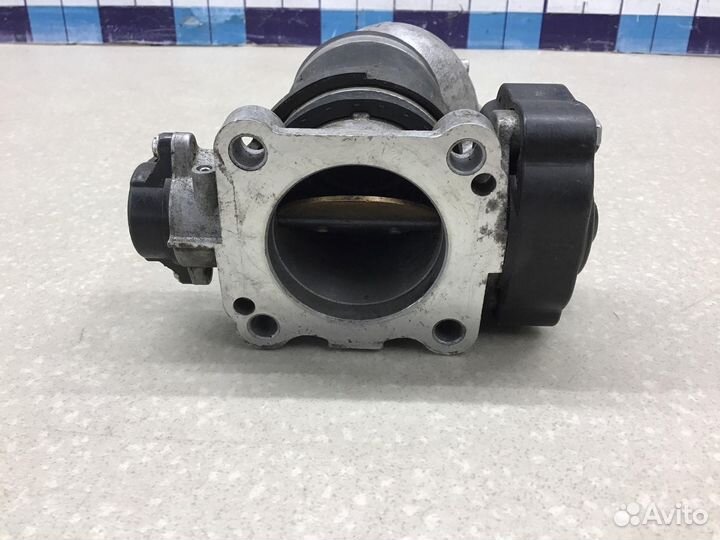 Заслонка дроссельная электрическая Toyota Land Cru