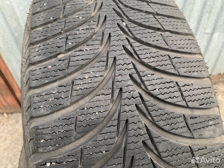 Goodyear UltraGrip Ice+ 215/55 R17
