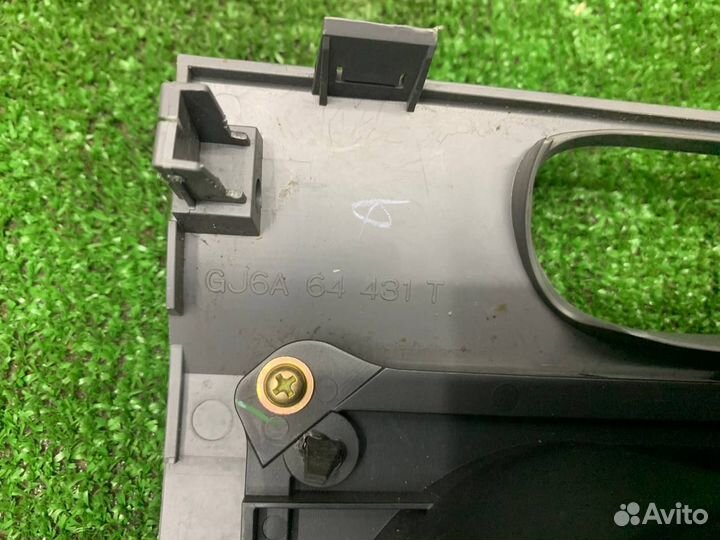 Подстаканник Mazda 6 GG