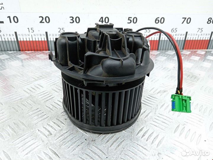 Моторчик печки для Renault Megane 2 7701056965