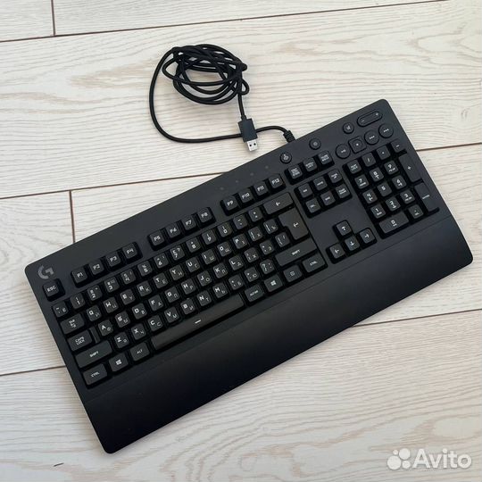 Клавиатура Logitech G213