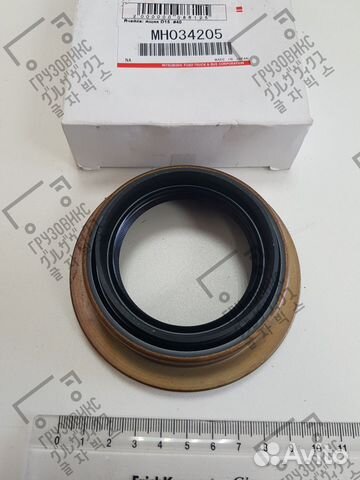 Сальник хвостовика редуктора моста 56*99*10*33.2