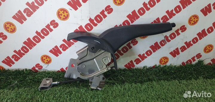 Рычаг стояночного тормоза Nissan Tiida JC11 MR18