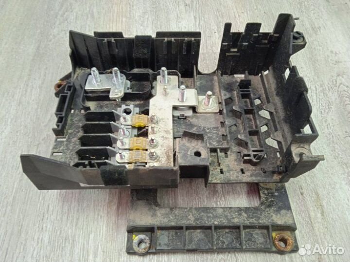 Блок предохранителей Volkswagen Touareg 7LA BMV