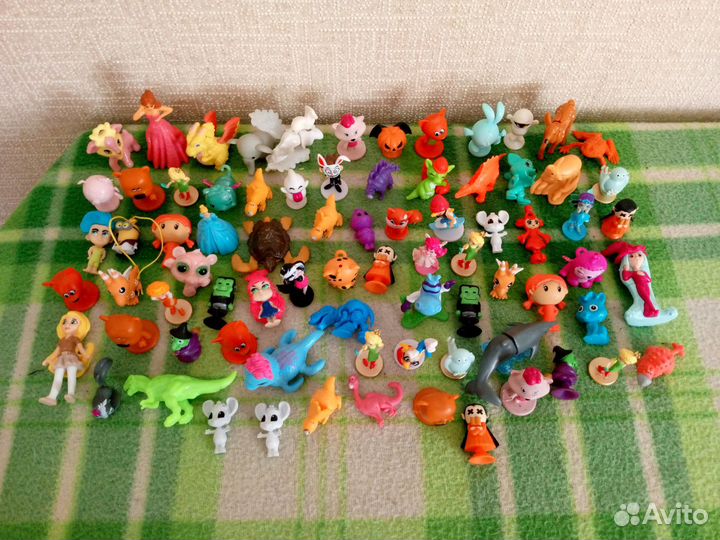 Игрушки из киндера пакетом