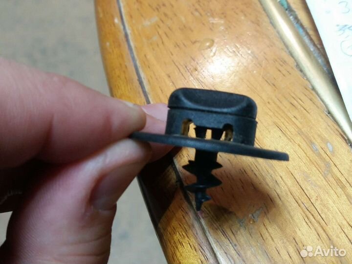 Заглушки и крепления на Шкоду Октавию и Фабию