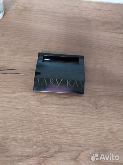 Футляр для теней Мари Кей