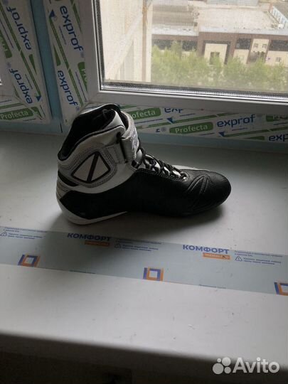 Мотоботинки женские