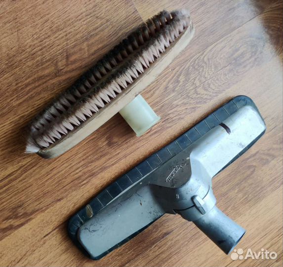 Пылесос Уралец. ссср. Щетки для пылесоса. Насадки