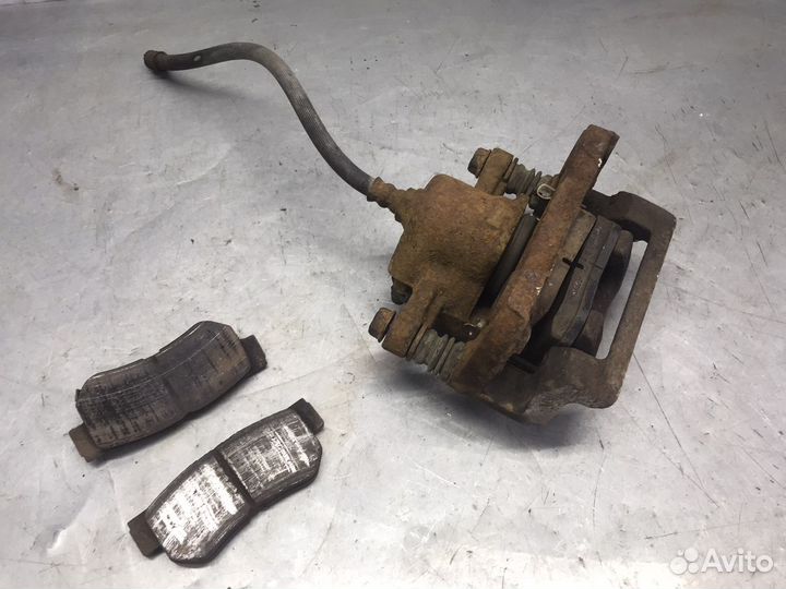 Суппорт задний правый Kia Magentis 2002 г.в