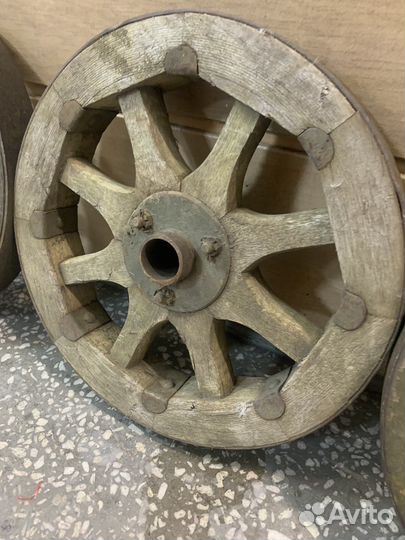 Старинное колесо Ду 30см