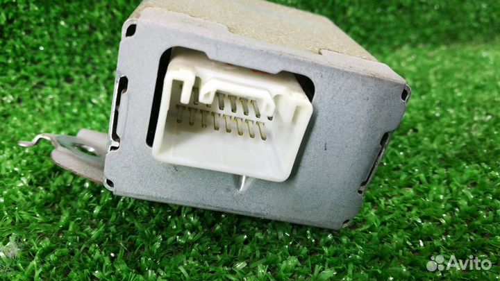 Блок круиз-контроля Pontiac Vibe 8824002050