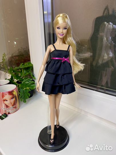 Кукла Barbie Basics