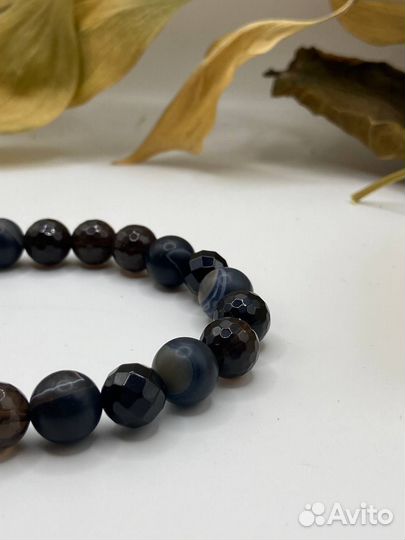 Браслет-талисман из камней 