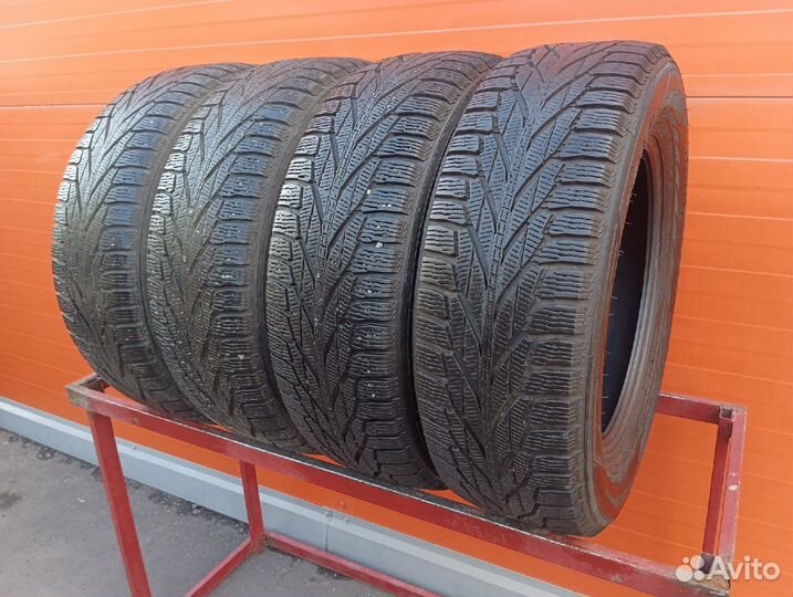 Nokian Tyres Hakkapeliitta R2 SUV 225/65 R17