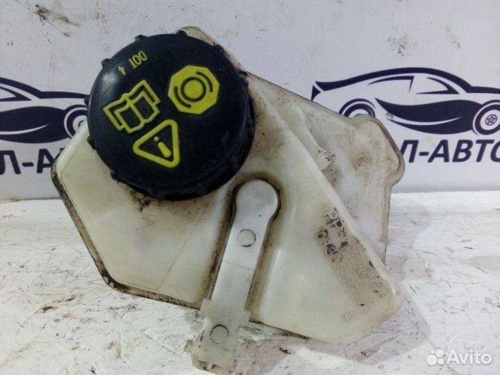 Бачок тормозной жидкости Freelander 2