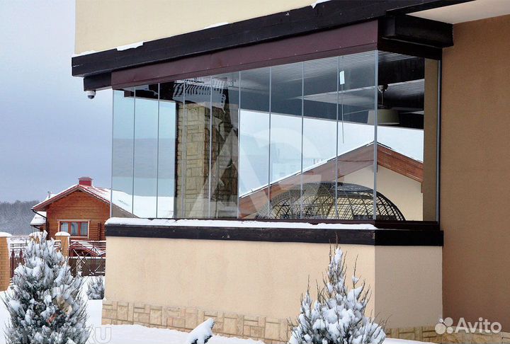 Безрамное остекление балконов и лоджий