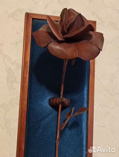 Роза из дерева