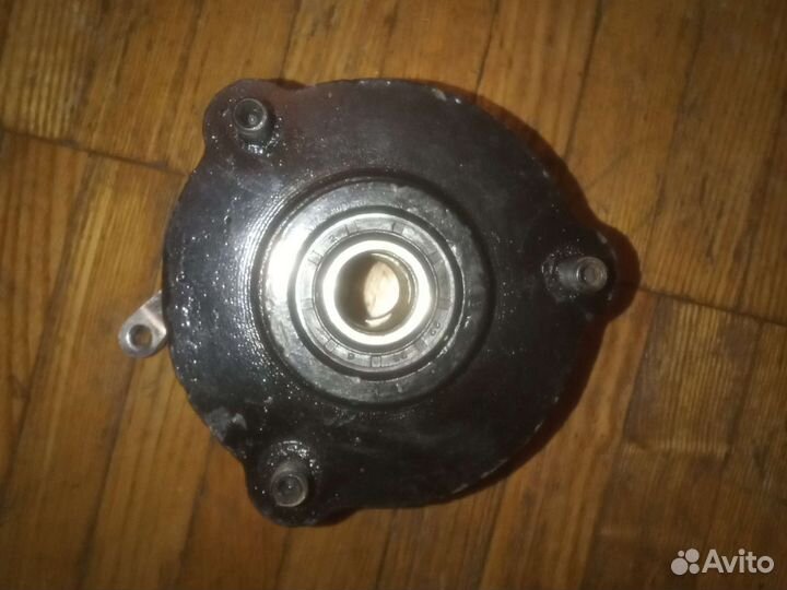 Задняя ступица для квадроцикла в сборе