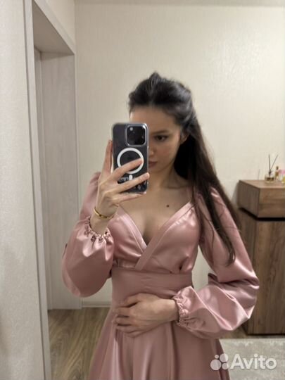 Вечернее платье