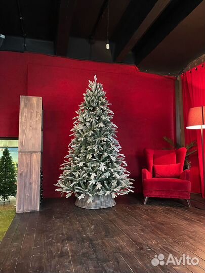 Елка искусственная