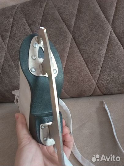 Коньки фигурные детские 28 размер