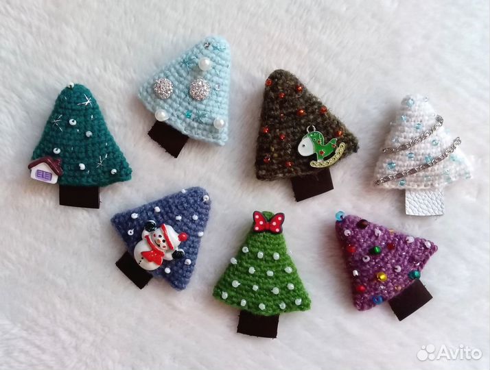 Броши амигуруми и вышитые гладью