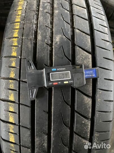 Yokohama BluEarth RV-01 215/60 R17 96H