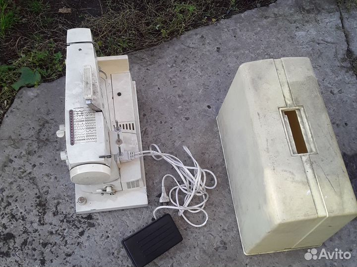 Швейная машинка