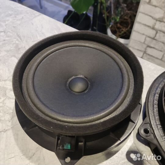 Динамики Jetour