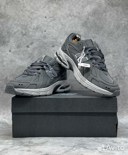 New balance кроссовки мужские